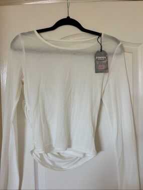 White Long-Sleeve Lightweight Women's Top